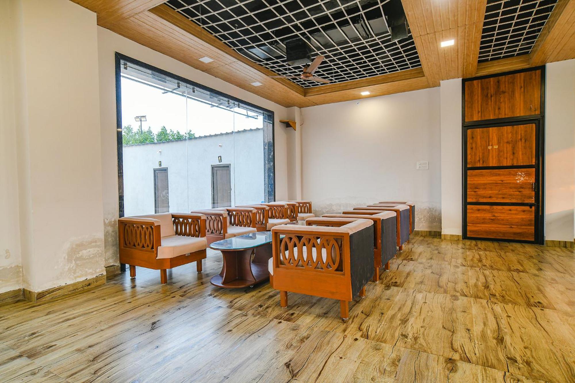 Celebrate Inn Indore Exterior photo