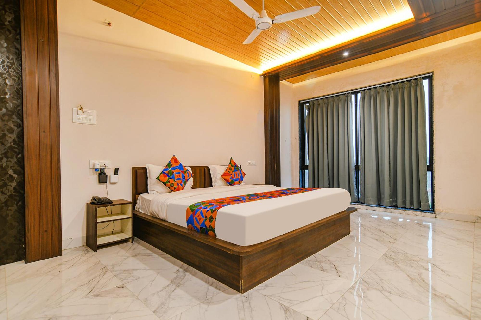 Celebrate Inn Indore Exterior photo